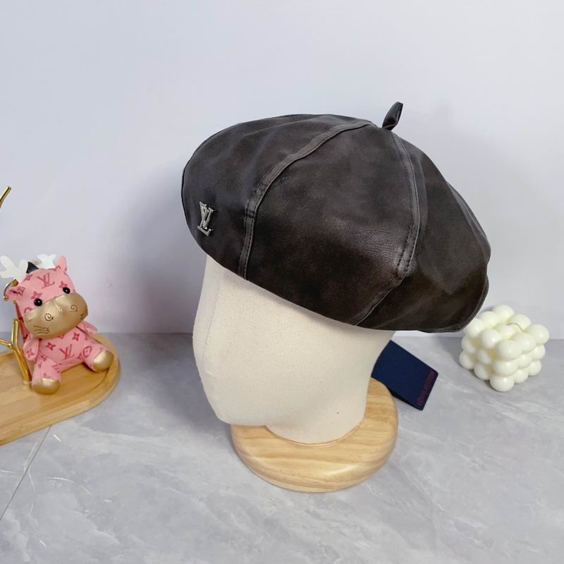 LV beret dx (2)